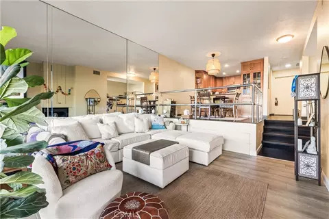 5217 Marina Pacifica S #KEY 20, Long Beach, CA 90803