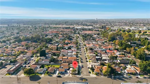 16203 Orange, Paramount, CA 90723