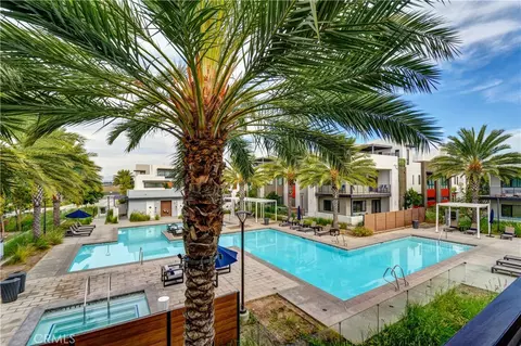 413 Transport, Tustin, CA 92782