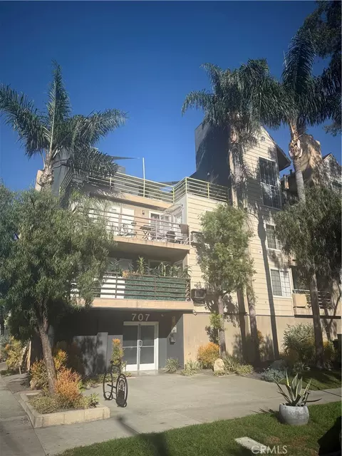 707 W 4th #7, Long Beach, CA 90802
