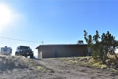 Exterior - 20511 Memory, Apple Valley, CA 92308 photo 5 of 8