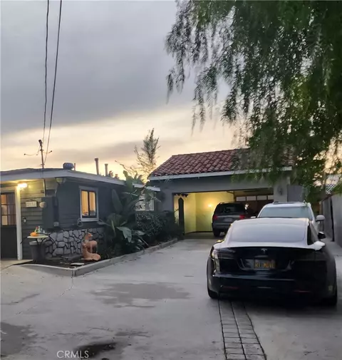 2931 E Stone Pine Rd, Orange, CA 92867