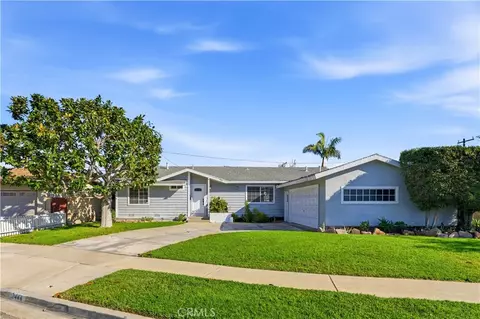 2444 College, Costa Mesa, CA 92626