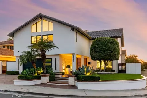15631 Sunburst Ln, Huntington Beach, CA 92647