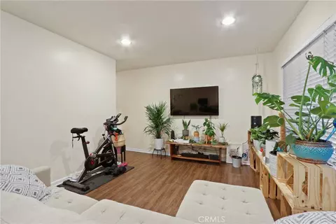 939 E Appleton St #25, Long Beach, CA 90802