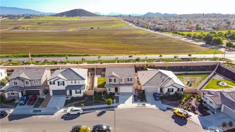 View/Area - 30295 Singer Ln, Menifee, CA 92584 photo 4 of 6