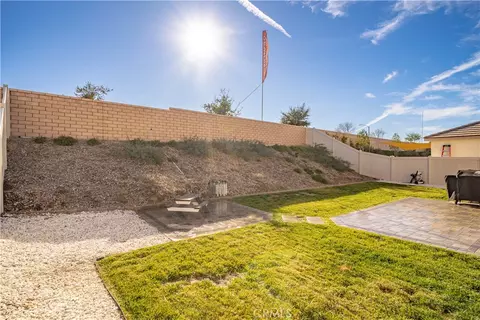 Exterior - 30295 Singer Ln, Menifee, CA 92584 photo 2 of 10