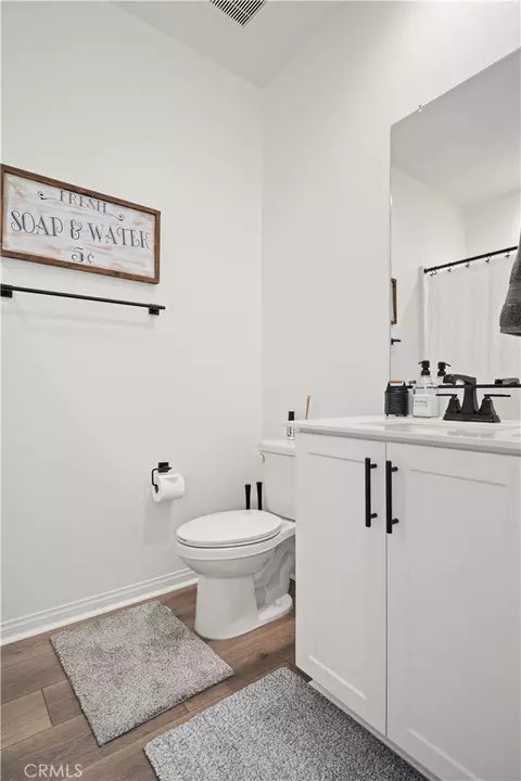 Bath - 30295 Singer Ln, Menifee, CA 92584 photo 2 of 7