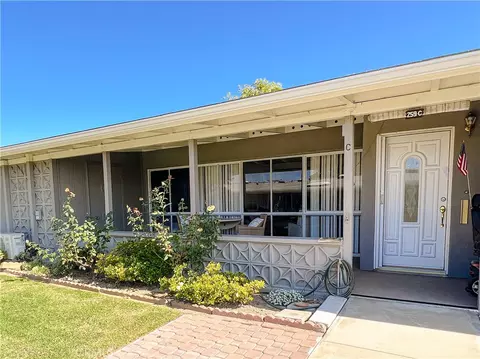 1541 Interlachen Rd M10-259c, Seal Beach, CA 90740