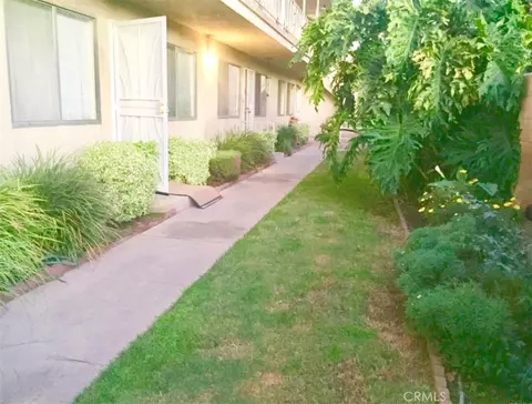 734 Linden #3, Long Beach, CA 90813