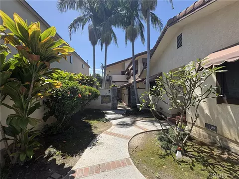 Exterior - 246 E Hullett St, Long Beach, CA 90805 photo 3 of 6