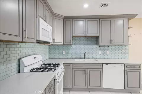 14429 Chardon Ave #41, Hawthorne, CA 90250