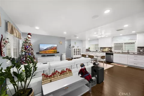 2251 Lake Glen Dr, La Habra, CA 90631