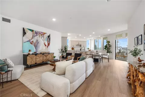 414 Main St #300, Huntington Beach, CA 92648