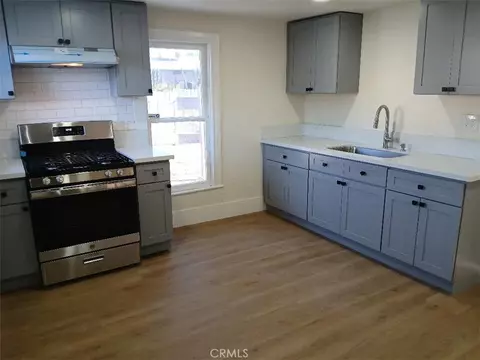 Kitchen - 2111 Orange St, Highland, CA 92346 photo 1 of 4