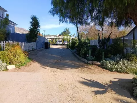 Exterior - 2111 Orange St, Highland, CA 92346 photo 3 of 12