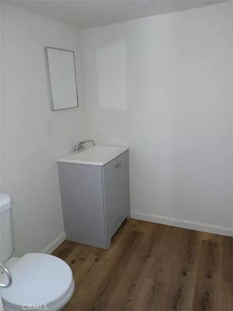 Bath - 2111 Orange St, Highland, CA 92346 photo 4 of 5