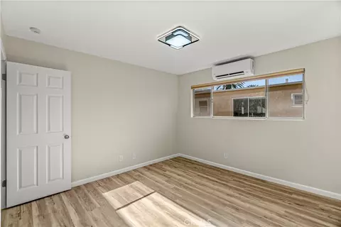Bedroom - 401 W 5th St #3B, Long Beach, CA 90802 photo 4 of 4