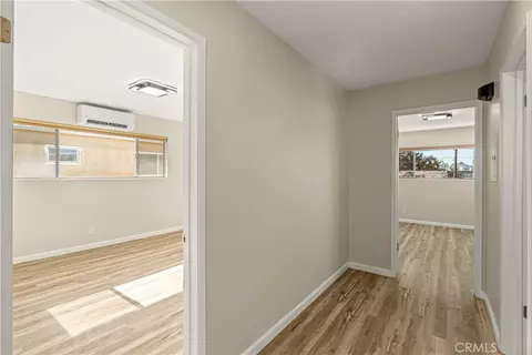 Entry Way - 401 W 5th St #3B, Long Beach, CA 90802 photo 3 of 3