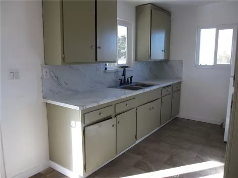 5954 Valley View St, Joshua Tree, CA 92252 photo 9