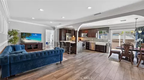 2422 Bern Ln, Santa Ana, CA 92706