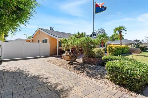 1116 W 21st St, Santa Ana, CA 92706