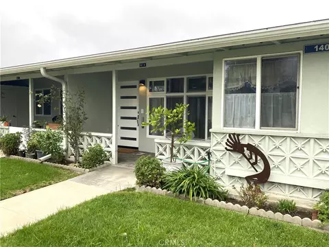1400 Weeburn Rd M4-82h, Seal Beach, CA 90740