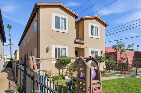 315 W 66th St, Los Angeles, CA 90003