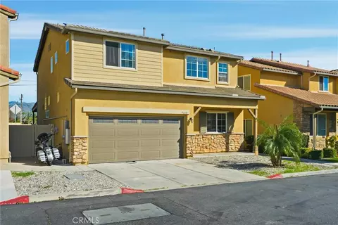 Exterior - 9660 Pine Orchard St, Pacoima, CA 91331 photo 2 of 7