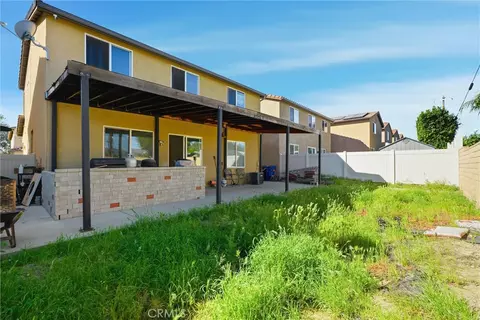 Exterior - 9660 Pine Orchard St, Pacoima, CA 91331 photo 7 of 7