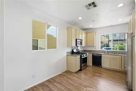 Kitchen - 9660 Pine Orchard St, Pacoima, CA 91331 photo 1 of 2