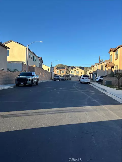533 Pablo Rd, Lake Elsinore, CA 92530