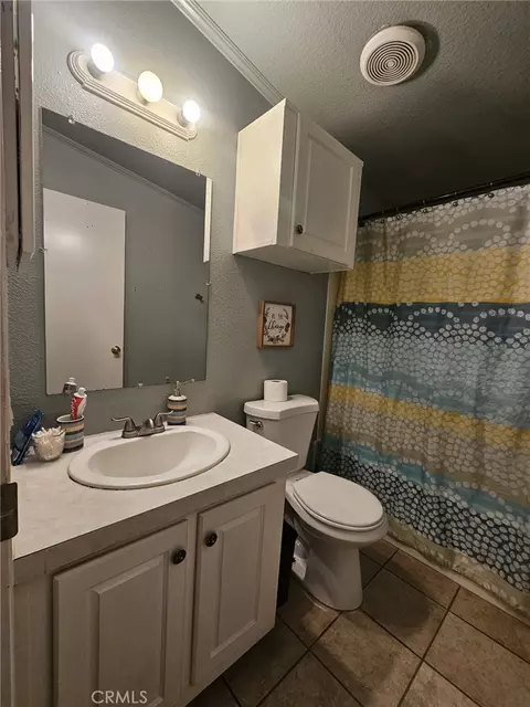 16600 Downey Ave #27, Paramount, CA 90723 photo 6