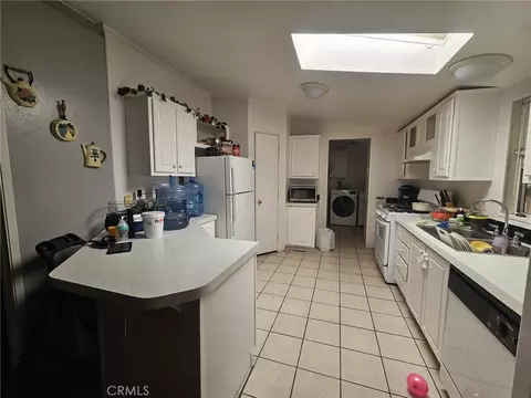 16600 Downey Ave #27, Paramount, CA 90723 photo 10