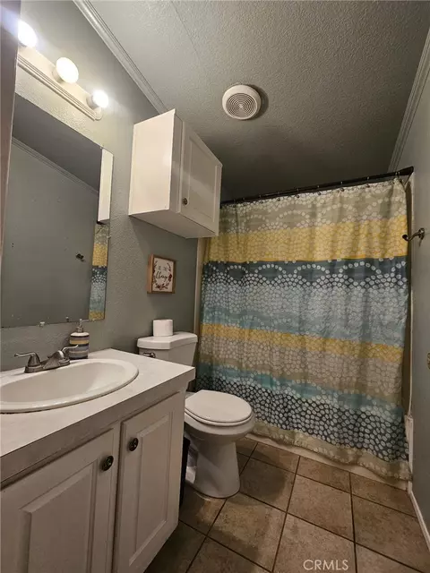 16600 Downey Ave #27, Paramount, CA 90723 photo 16