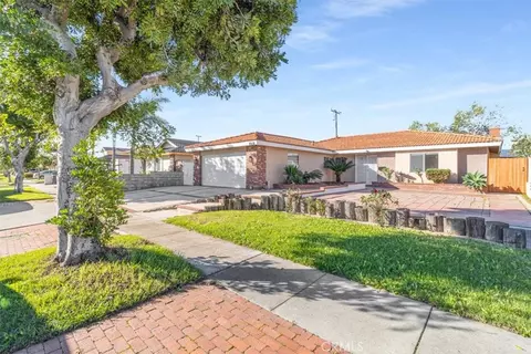 2618 S Pacific Ave, Santa Ana, CA 92704