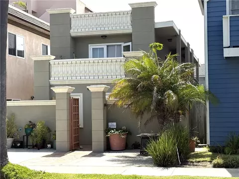 128 13th St, Seal Beach, CA 90740