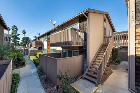 1076 Cabrillo Park Dr #C, Santa Ana, CA 92701