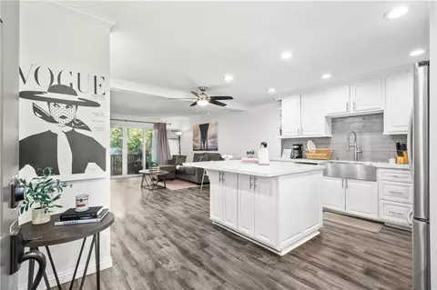 7890 Spring St #17I, Long Beach, CA 90815