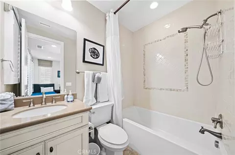 Bath - 52 Cummings, Irvine, CA 92620 photo 4 of 4