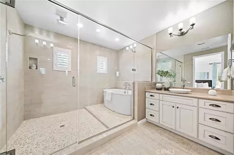 Bath - 52 Cummings, Irvine, CA 92620 photo 2 of 4