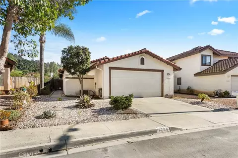1258 Entrada Gln, Escondido, CA 92027