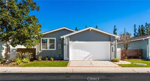 2621 Forest Lk, Santa Ana, CA 92705