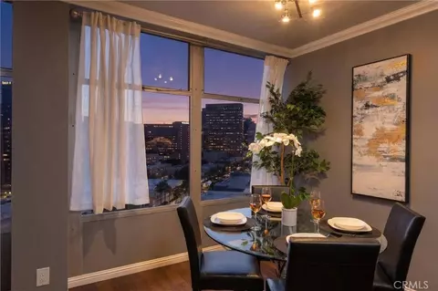 Dining - 100 Atlantic #902, Long Beach, CA 90802 photo 2 of 5
