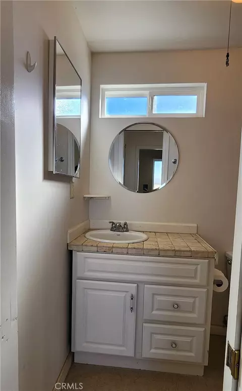 Bath - 6042 Milne Rd, Landers, CA 92285 photo 1 of 4