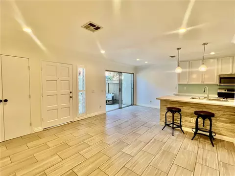 542 W Dunton #29, Orange, CA 92865