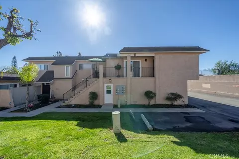 955 Las Lomas Dr #D, La Habra, CA 90631