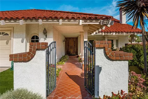 5735 Elsinore Ave, Orange, CA 92869