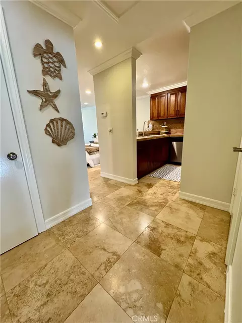 5104 Marina Pacifica Dr S, Long Beach, CA 90803
