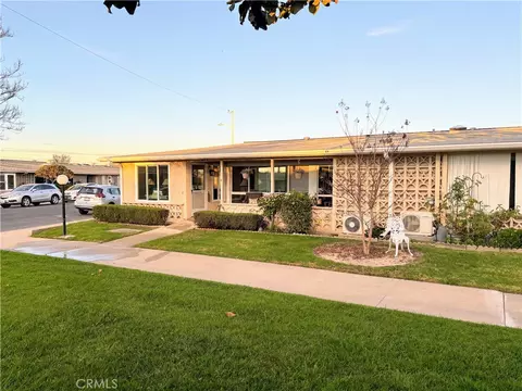 1460 Pelham Rd #M5-106F, Seal Beach, CA 90740